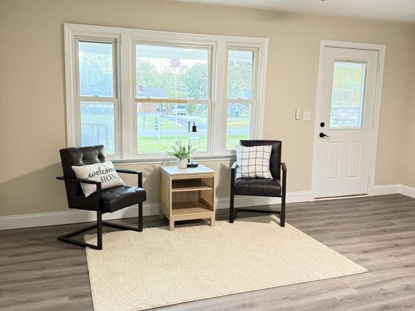 731 Smith Ave , Hohenwald, TN 38462