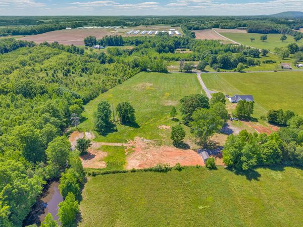 884 Swamp Rd , McMinnville, TN 37110