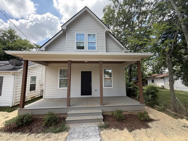 210 Burdock St , Lebanon, TN 37087