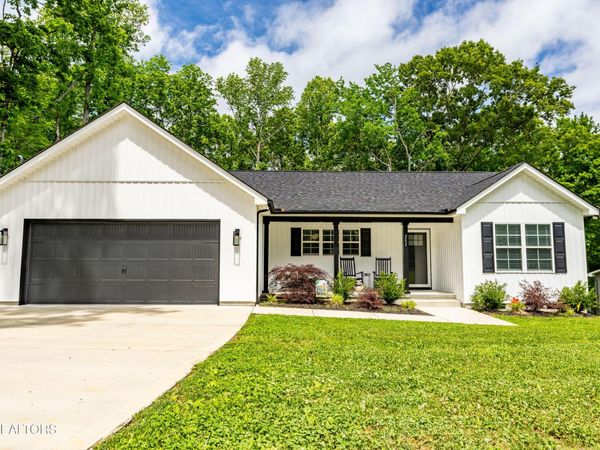202 Skyline Lane , Powell, TN 37849