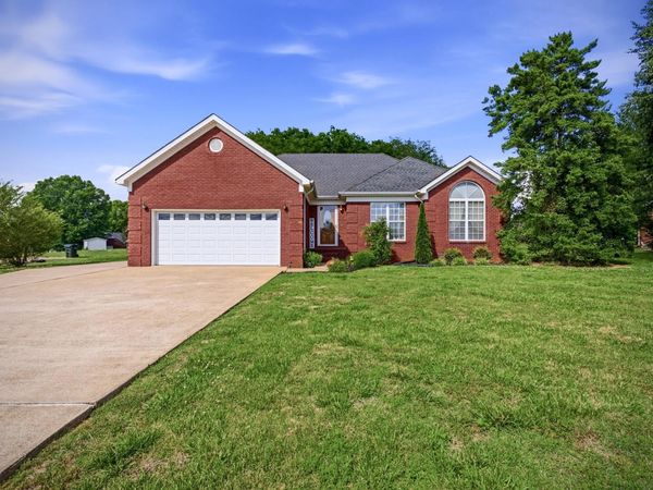 1130 Austin Cir , Lawrenceburg, TN 38464