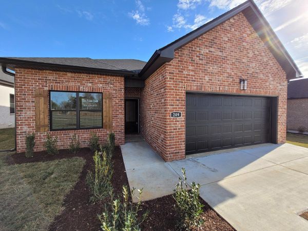 209 Sandalwood Way , Dickson, TN 37055