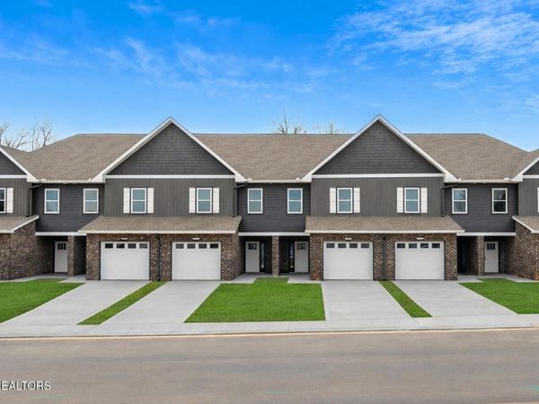 719 Haig St , Maryville, TN 37801
