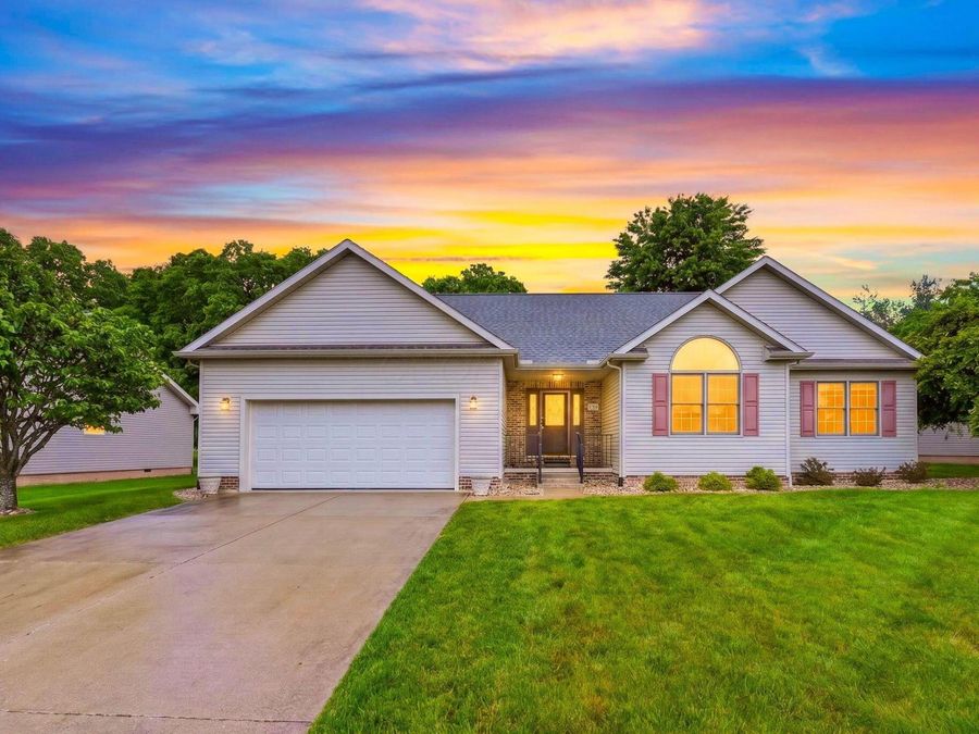 886 Golfview Drive , Chillicothe, OH 45601 Photo 1