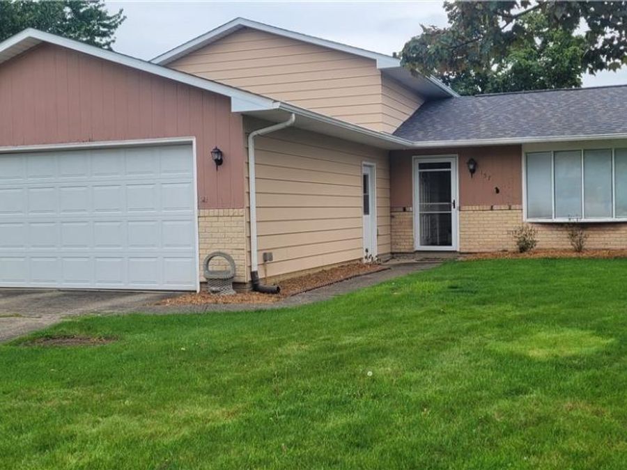 157 Hemlock Drive , Elyria, OH 44035 Photo 1