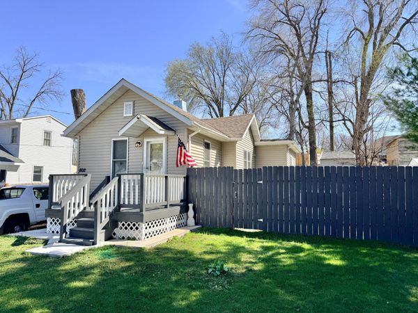 802 Valley Avenue , Albert Lea, MN 56007