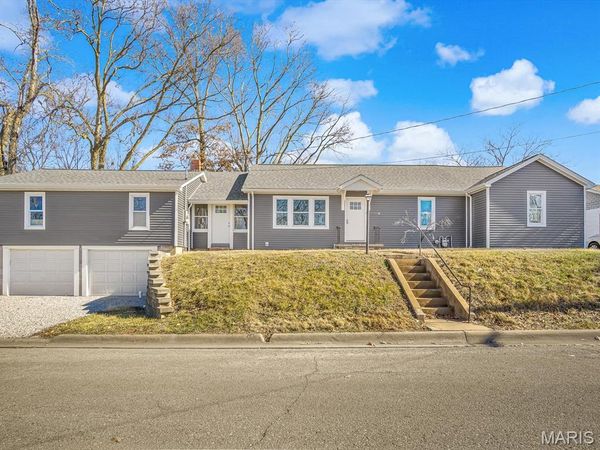 314 N Church Street , Waterloo, IL 62298