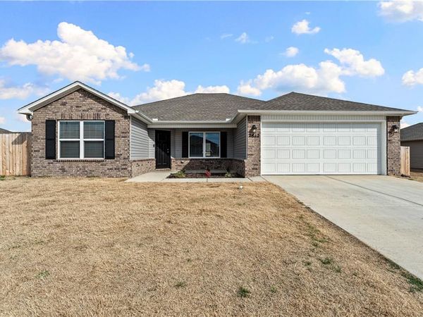 2812 Gorman Street , Pea Ridge, AR 72751