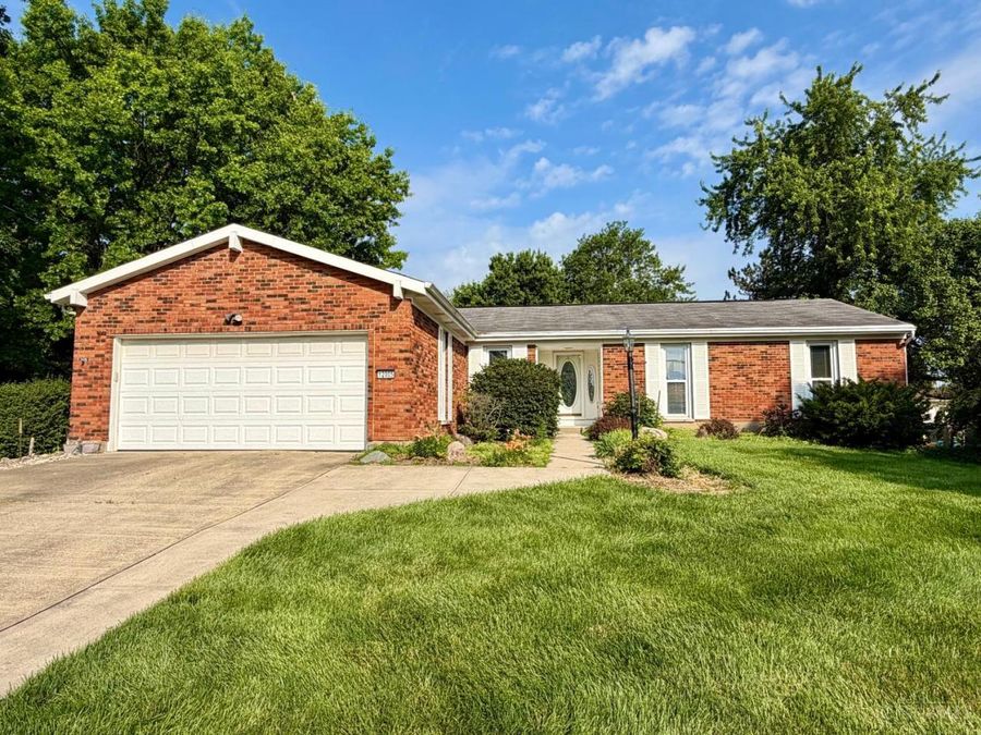 12005 Elkridge Drive, Springdale, OH 45240 Photo 1
