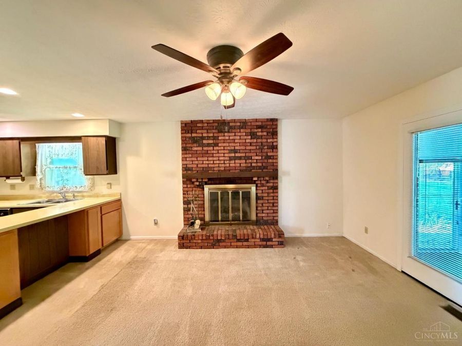 12005 Elkridge Drive, Springdale, OH 45240 Photo 11