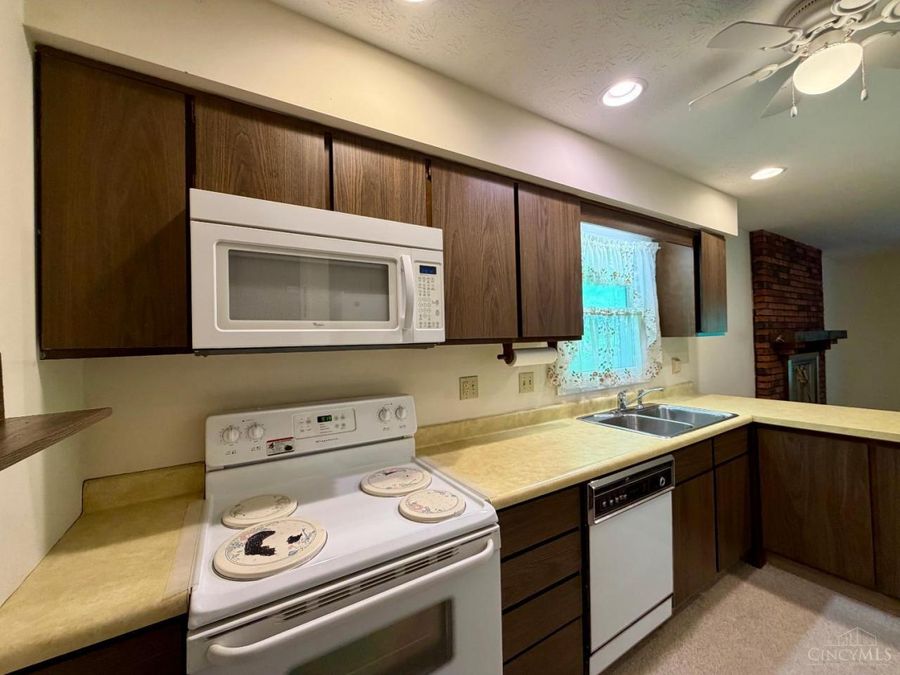 12005 Elkridge Drive, Springdale, OH 45240 Photo 13