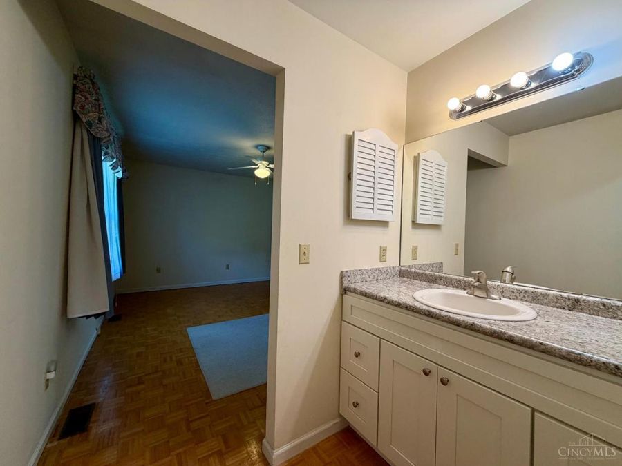 12005 Elkridge Drive, Springdale, OH 45240 Photo 33