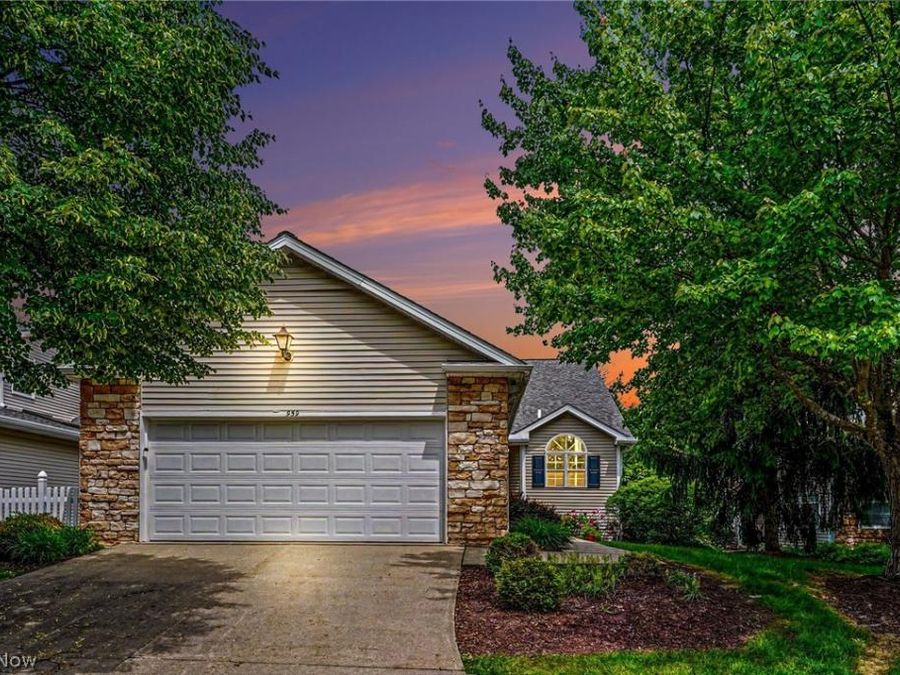 959 Grand View Lane , Aurora, OH 44202 Photo 1