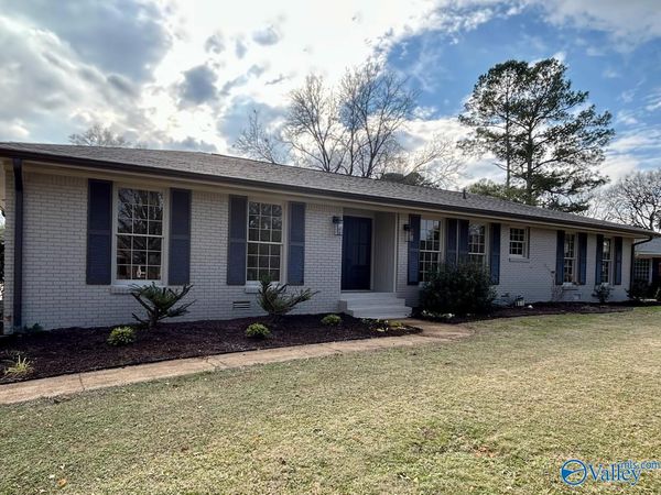 2305 Greenwood Drive SE, Decatur, AL 35601