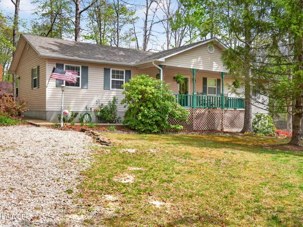 1300 Perimeter Drive, Jamestown, TN 38556