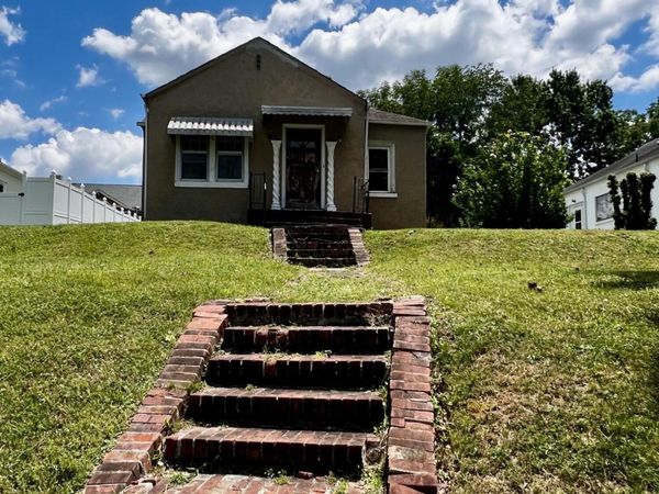 505 Granada Pvt Court, Kingsport, TN 37660