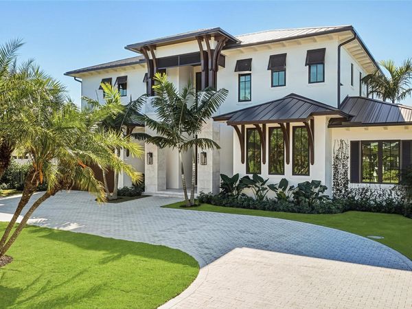 2442 Bay Circle , Palm Beach Gardens, FL 33410