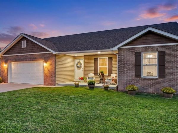 501 Micahs Way , Columbia, IL 62236