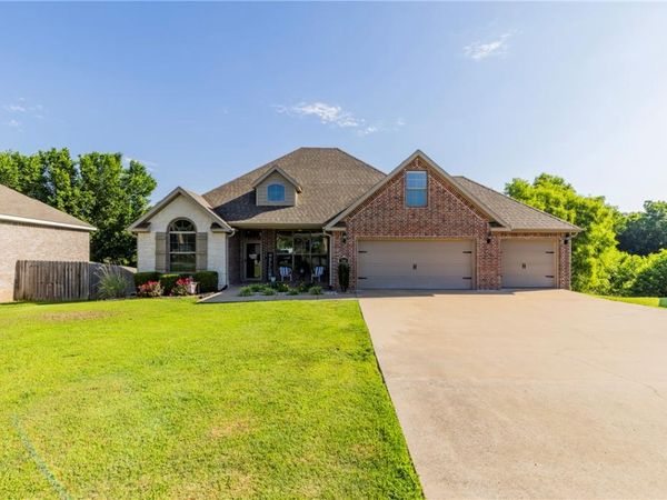 7114 Devonshire Avenue , Springdale, AR 72762