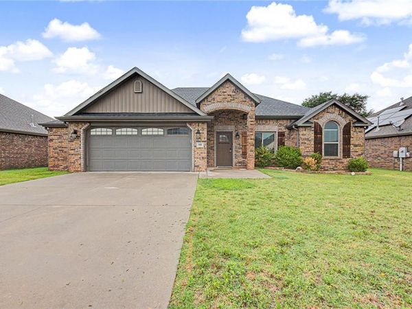 950 Bob Glen Circle , Centerton, AR 72719