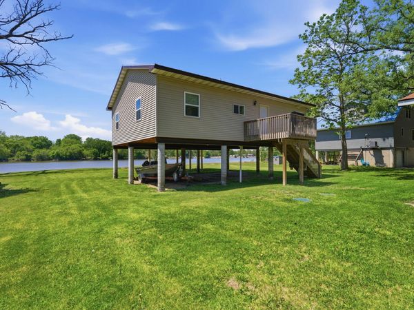 1459 CEDARVIEW, Muscatine, IA 52761