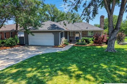 1510 S 77 Street, Lincoln, NE 68506