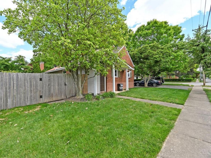 7010 Wooster, Cincinnati, OH 45227 Photo 33