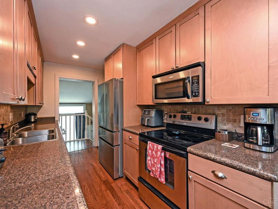 7010 Wooster, Cincinnati, OH 45227 Photo 7