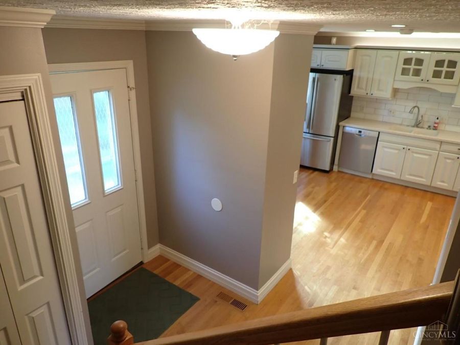 469 Maple Circle Drive, Springdale, OH 45246 Photo 10