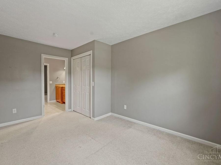469 Maple Circle Drive, Springdale, OH 45246 Photo 22