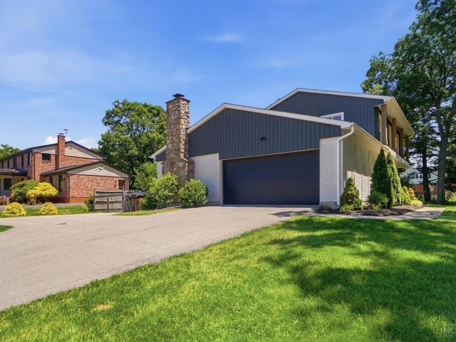 9860 Delray Drive, Montgomery, OH 45242 Photo 2