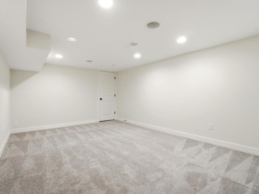 9860 Delray Drive, Montgomery, OH 45242 Photo 37