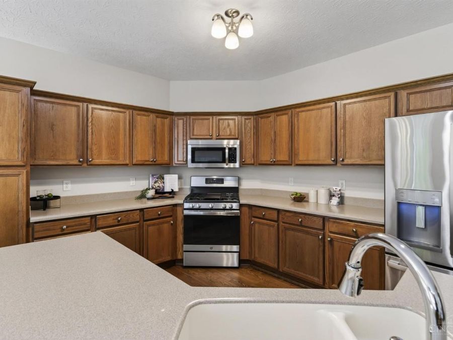 8022 Stonegate Drive, Anderson Township, OH 45255 Photo 27