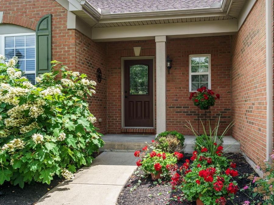 8022 Stonegate Drive, Anderson Township, OH 45255 Photo 3