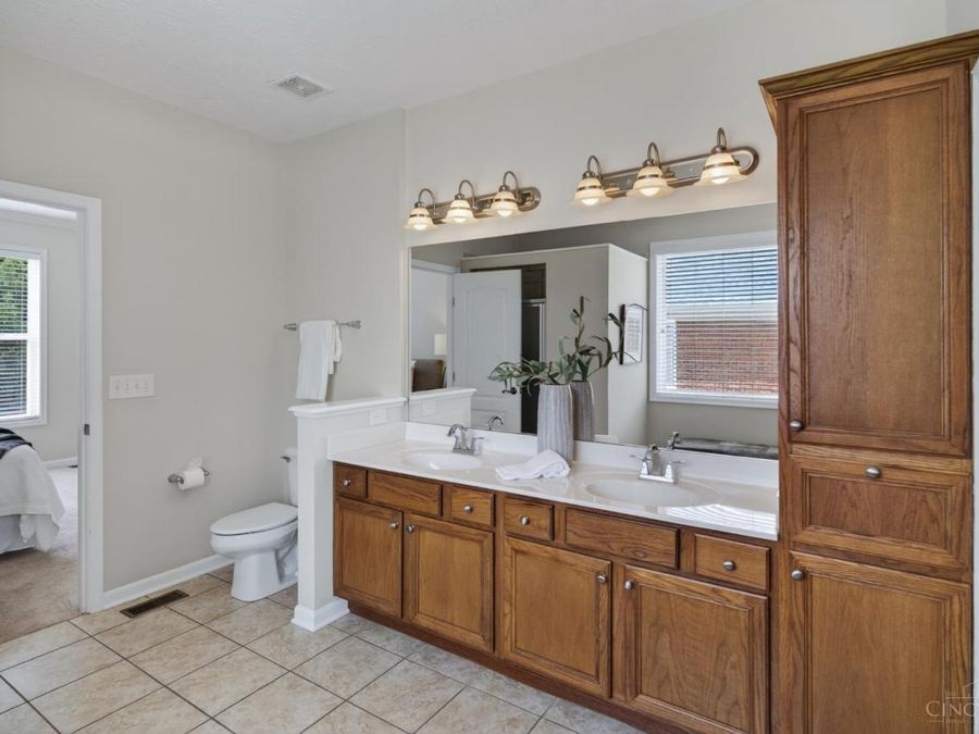 8022 Stonegate Drive, Anderson Township, OH 45255 Photo 35