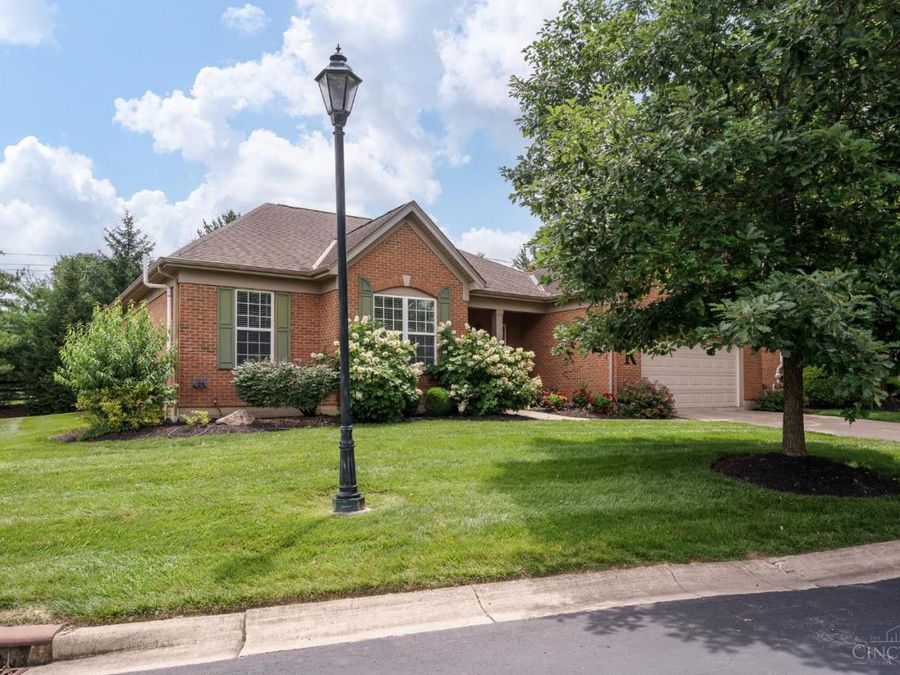 8022 Stonegate Drive, Anderson Township, OH 45255 Photo 5