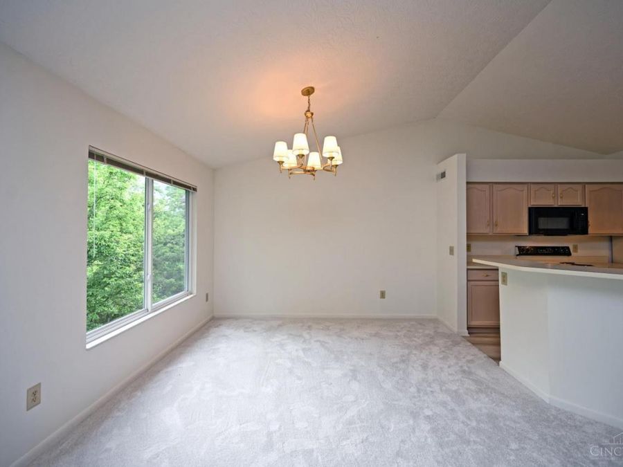 7905 Ramble View, Unit 301, Springfield Township, OH 45231 Photo 11