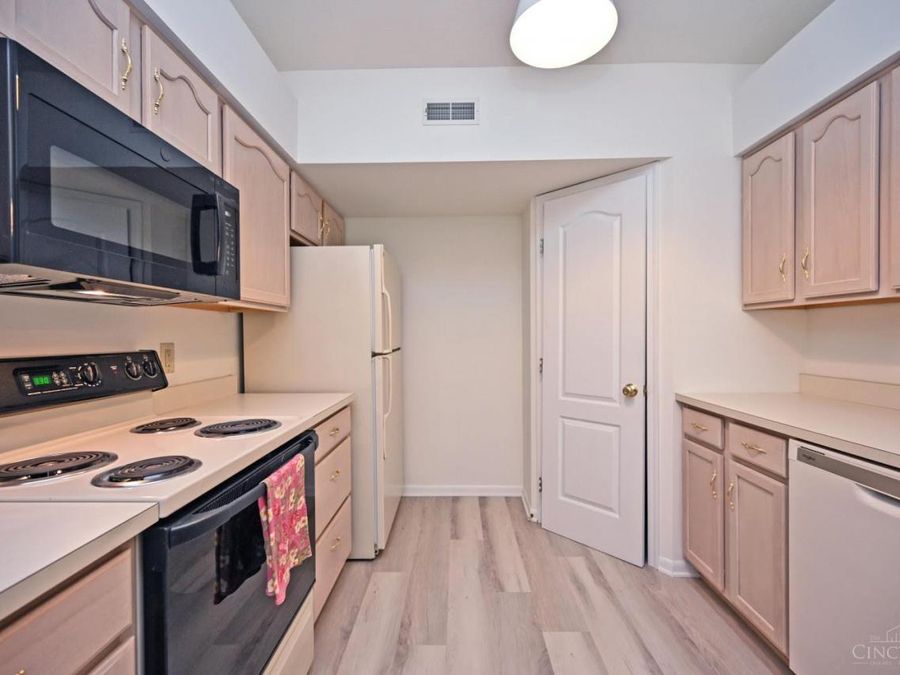 7905 Ramble View, Unit 301, Springfield Township, OH 45231 Photo 15
