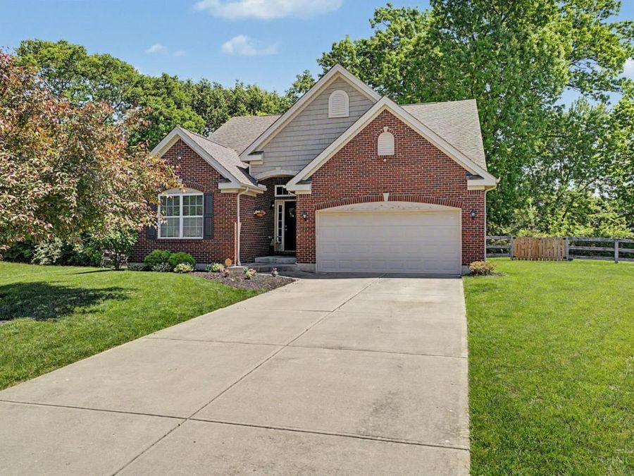 1988 Michelle Lane, Monroe, OH 45044 Photo 2
