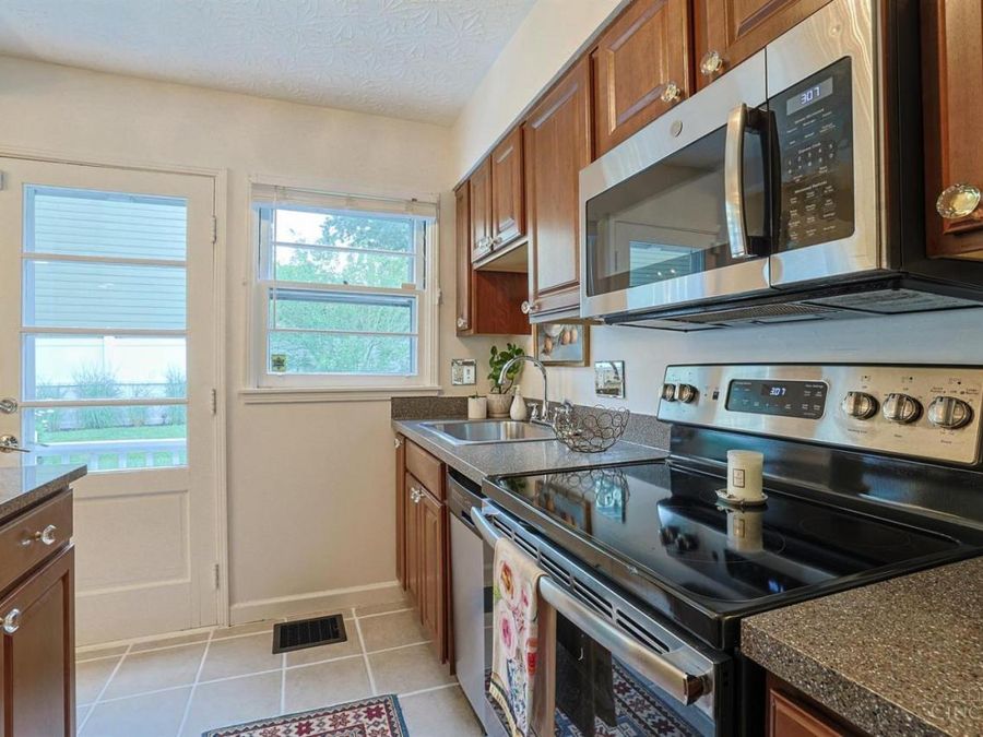3557 Grandin Road, Cincinnati, OH 45226 Photo 15