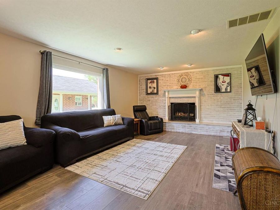 9117 Stephanie Street, Centerville, OH 45458 Photo 9