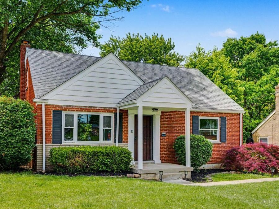 8465 Mockingbird Lane, Springfield Township, OH 45231 Photo 2