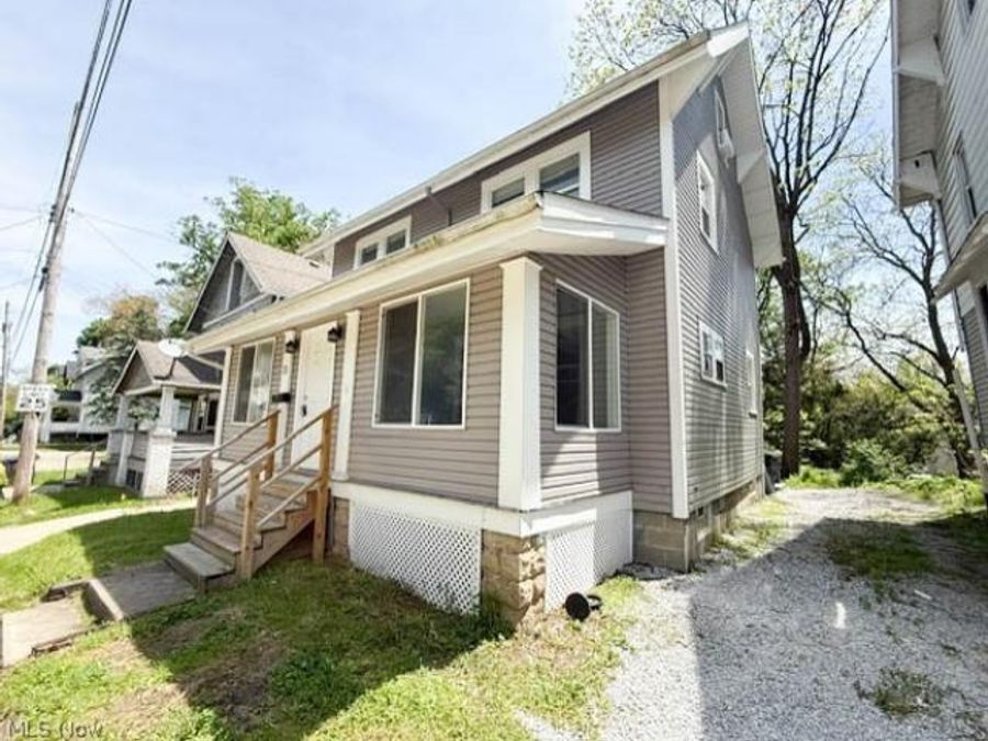 73 Belvidere Way , Akron, OH 44302 Photo 1