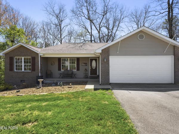 240 Carriage Drive, Crossville, TN 38555