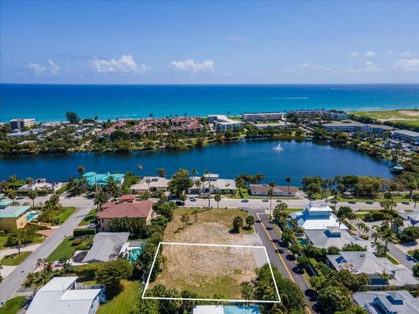 403 Olympus Drive , Juno Beach, FL 33408