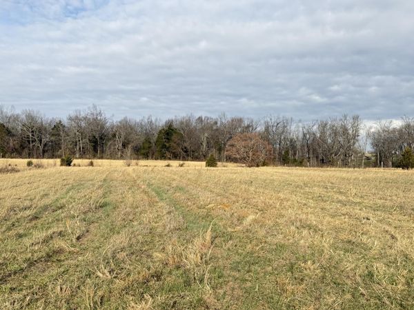 789 Mount Vernon Rd , Bethpage, TN 37022