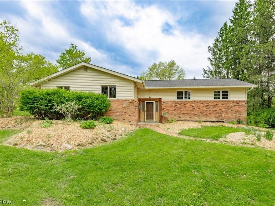 7969 Dines Road , Russell, OH 44072 Photo 1