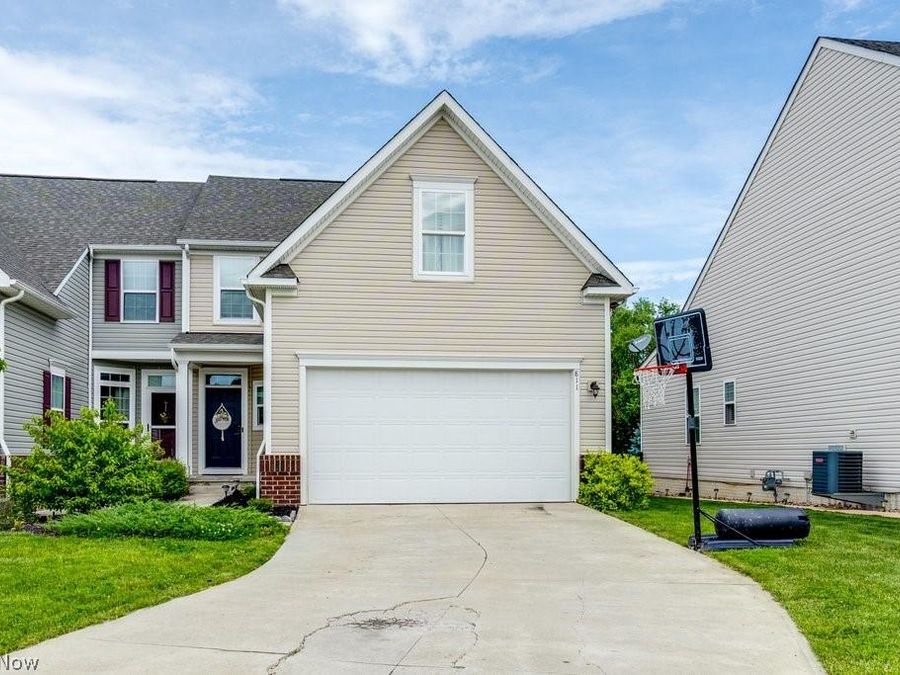 811 Robinson Drive, Lagrange, OH 44050 Photo 1
