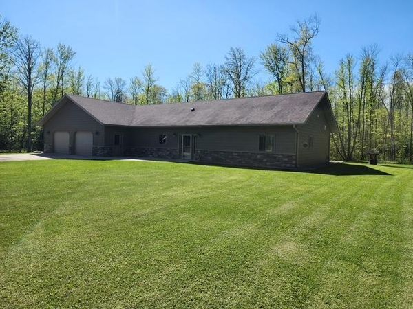 36173 W County Line Rd , Hill City, MN 55748