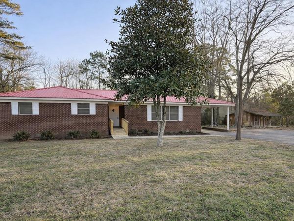 1108 church E , Warren, AR 71671